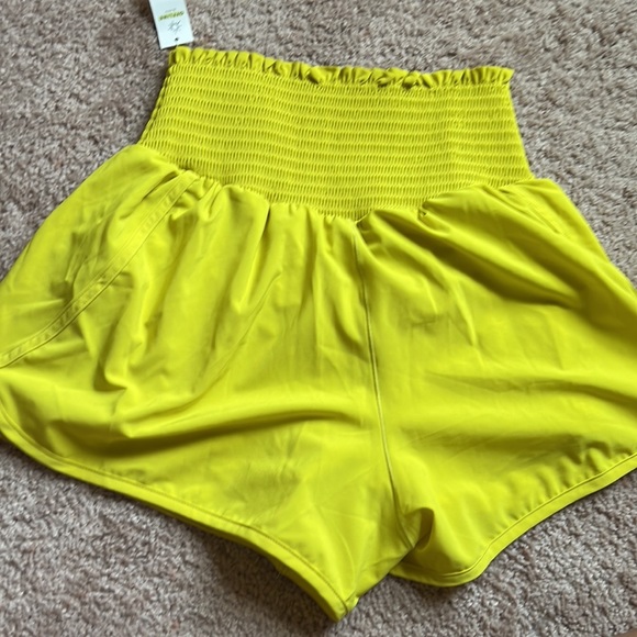 Aerie flowy shorts NEVER WORN - Picture 2 of 3
